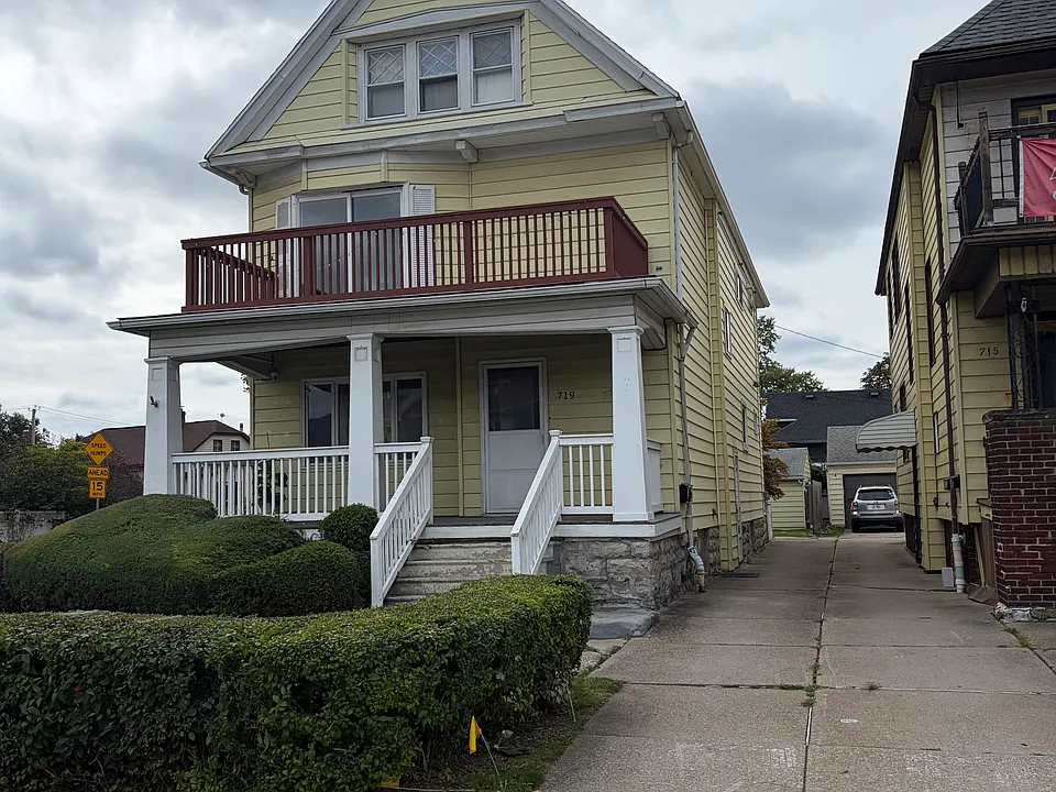 719 Abbott Rd