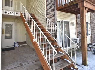 2100 Light Rd APT 102, Oswego, IL 60543