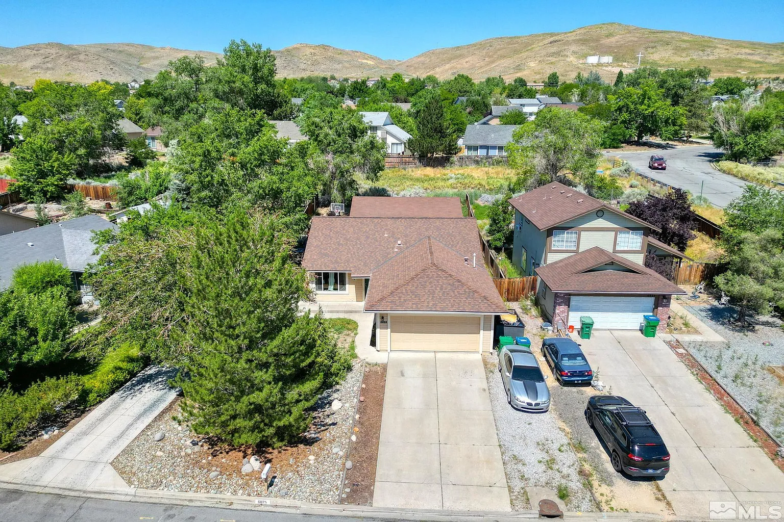 6825 Canoe Hill Dr photo 1