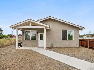 1114 Hackamore Rd #1, Vista, CA 92083