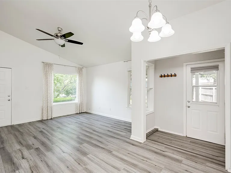 5900 Richard Carlton Blvd — Photo 19
