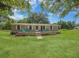 5703 Luckasavage Rd, Plant City, FL 33567