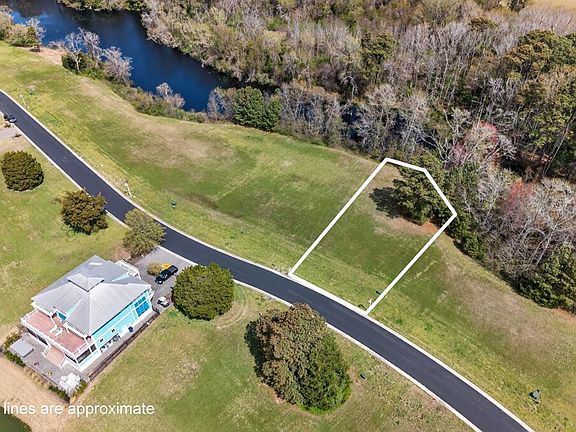 2nd image of 31 Bridgeton Dr Lot 32