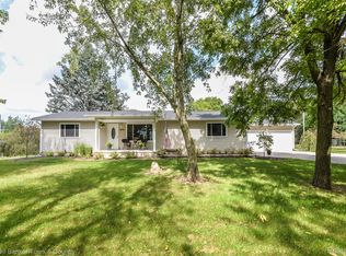 1475 E M 36, Pinckney, MI
