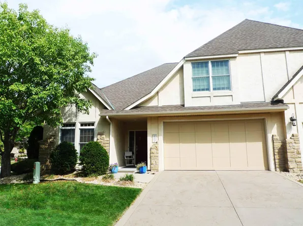 202 Stonebridge Ln, Mendota Heights, MN 55118