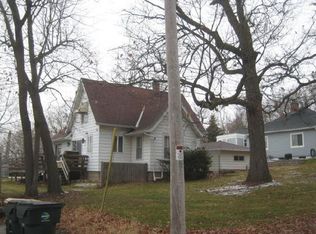 608 Maple St, Twin Lakes, WI 53181