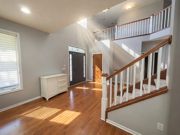 1443 Bethesda Cir — Photo 25