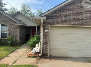414 E Kirk St, Perkins, OK 74059