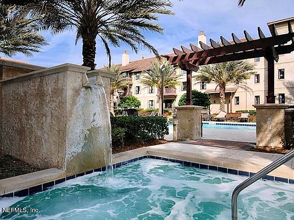4th image of 955 REGISTRY Boulevard #114
