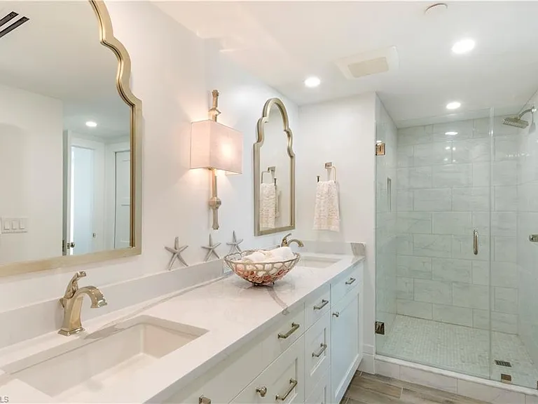 3377 Gulf Shore Blvd N #1B — Photo 14