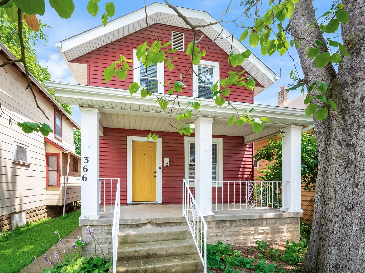 366 S Richardson Ave photo 1