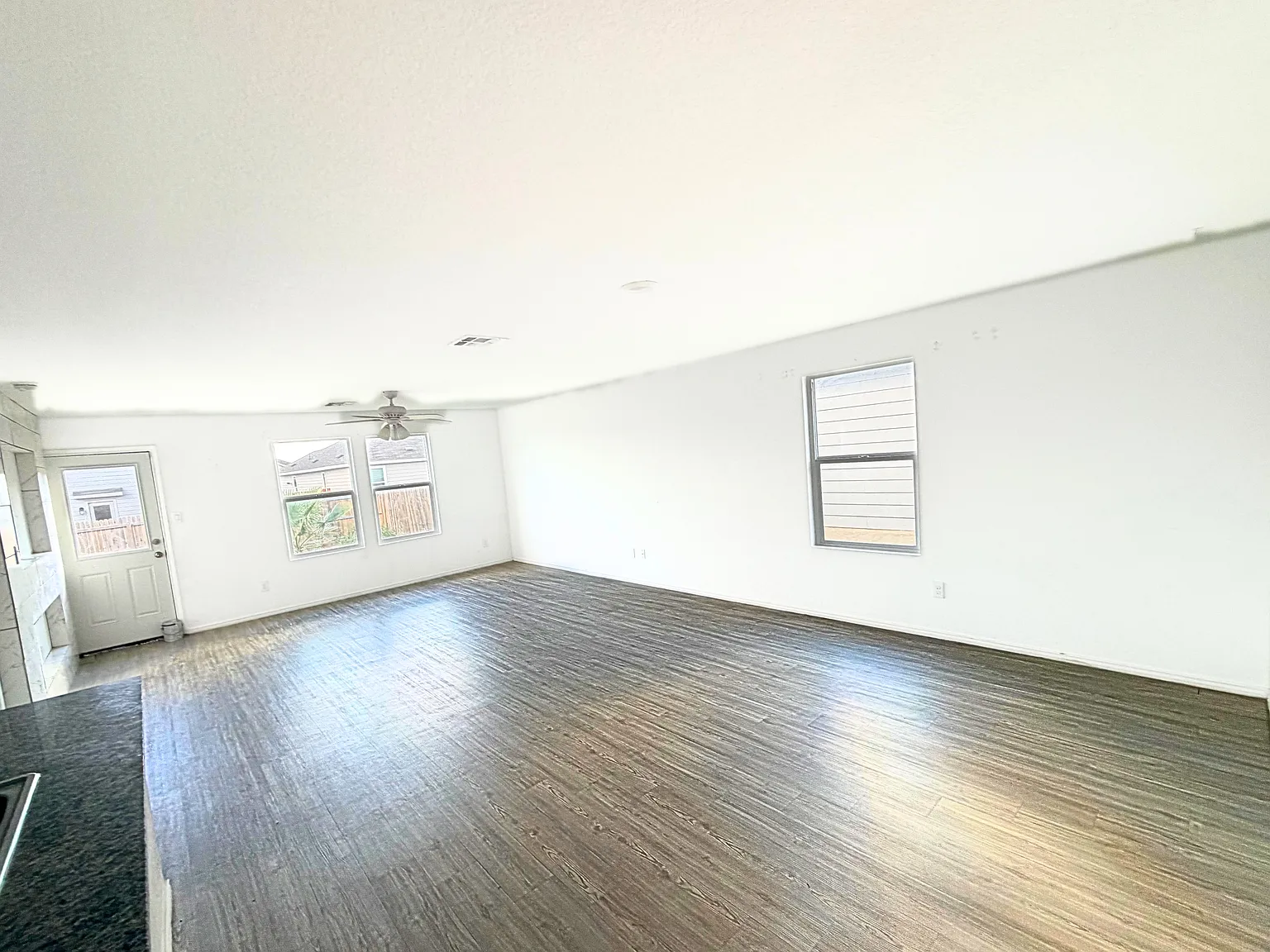 4 bed, 1667 sqft, $1,965 — Photo 2