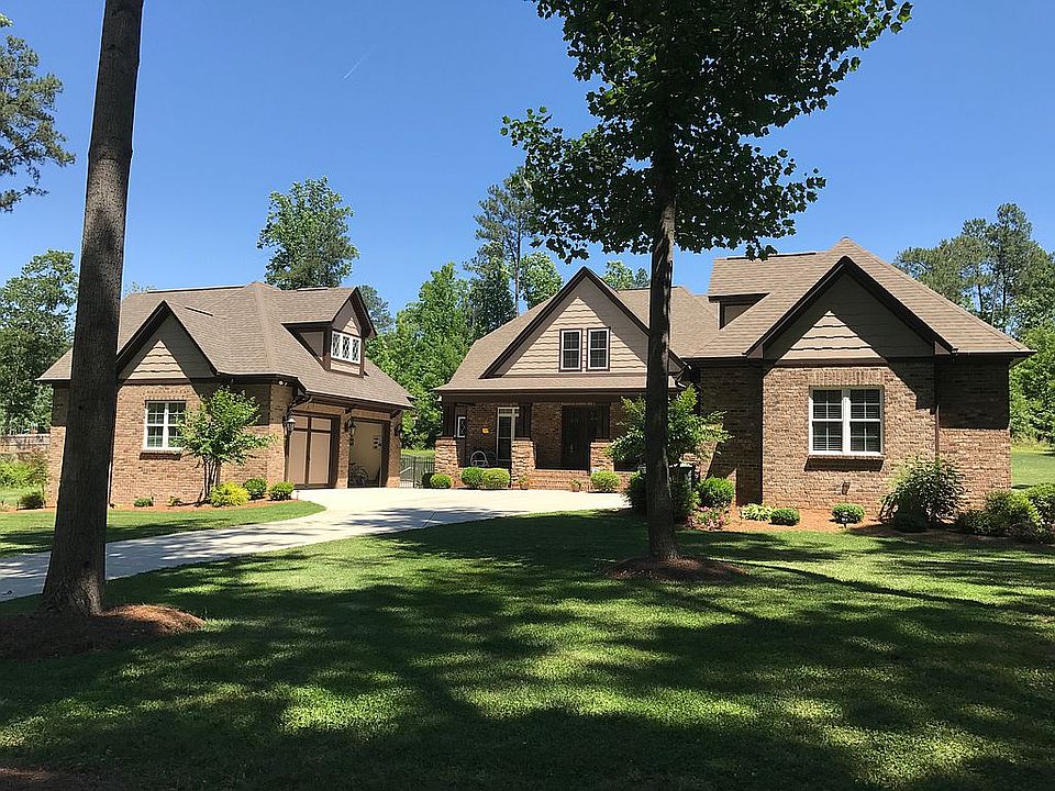 1st image of 2712 Lakefront Dr