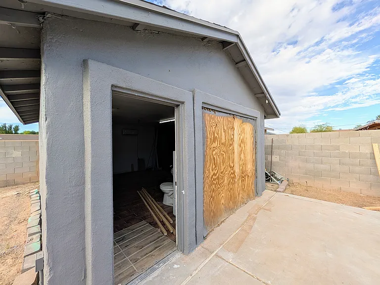 13208 W Tuckey Ln — Photo 17