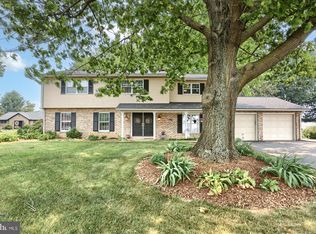 1801 Rohrerstown Rd, Lancaster, PA 17601