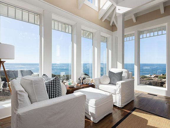 4th image of 520 SW Cove Point