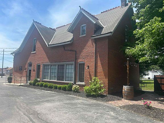 4th image of 2417 Spy Run Ave