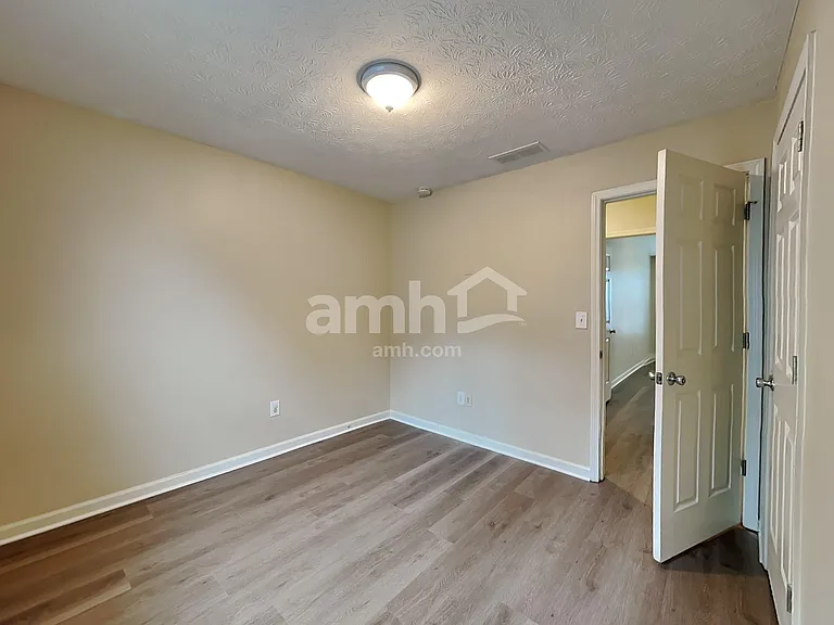 5410 Lakebrooke Run — Photo 19