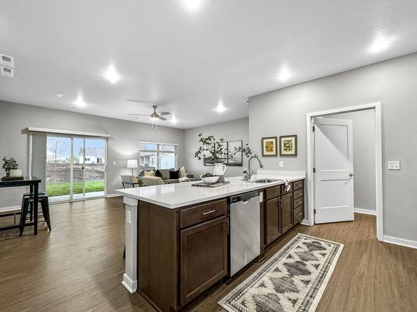 350 NW 6th St #360-102
