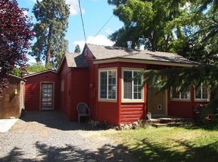 409 5th St, Phoenix, OR 97535