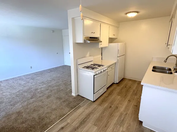 Ranchouse Apartments