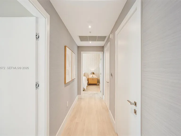 31 SE 5th St #3921 — Photo 34