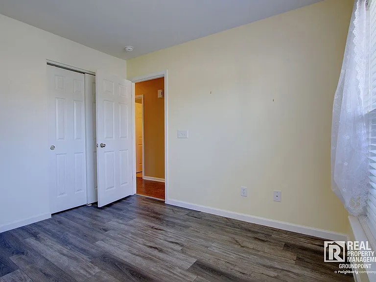 97 Avonshire Dr — Photo 15