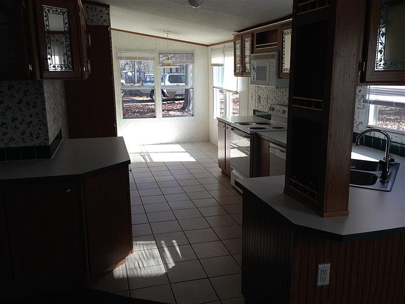 2nd image of 177 Buddy St