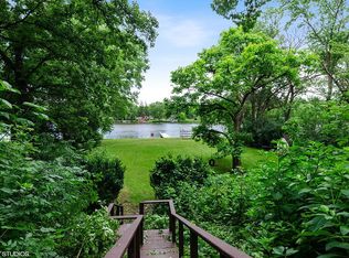 2015 Grove Ln, Cary, IL 60013