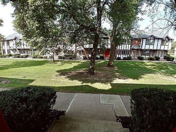 2nd image of 83 New Wickham Dr
