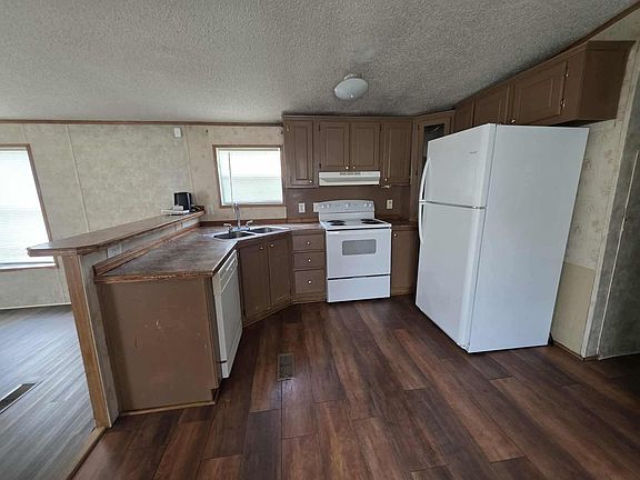 4th image of 289 Gulino St #0
