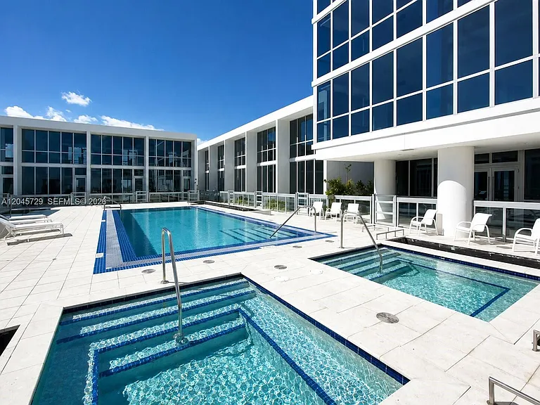 1100 Biscayne Blvd #4402 — Photo 18