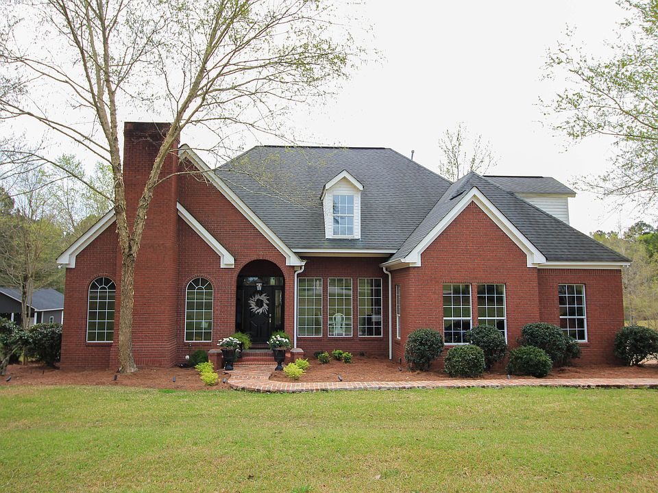 1st image of 414 N McCormick Dr