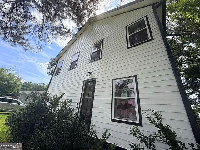 1st image of 731 N Jefferson St NE