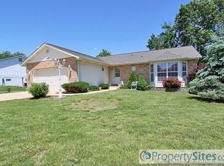 6519 Barbarton Oaks Dr, Cedar Hill, MO 63016
