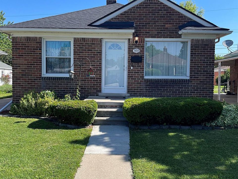 1st image of 938 Detroit Ave
