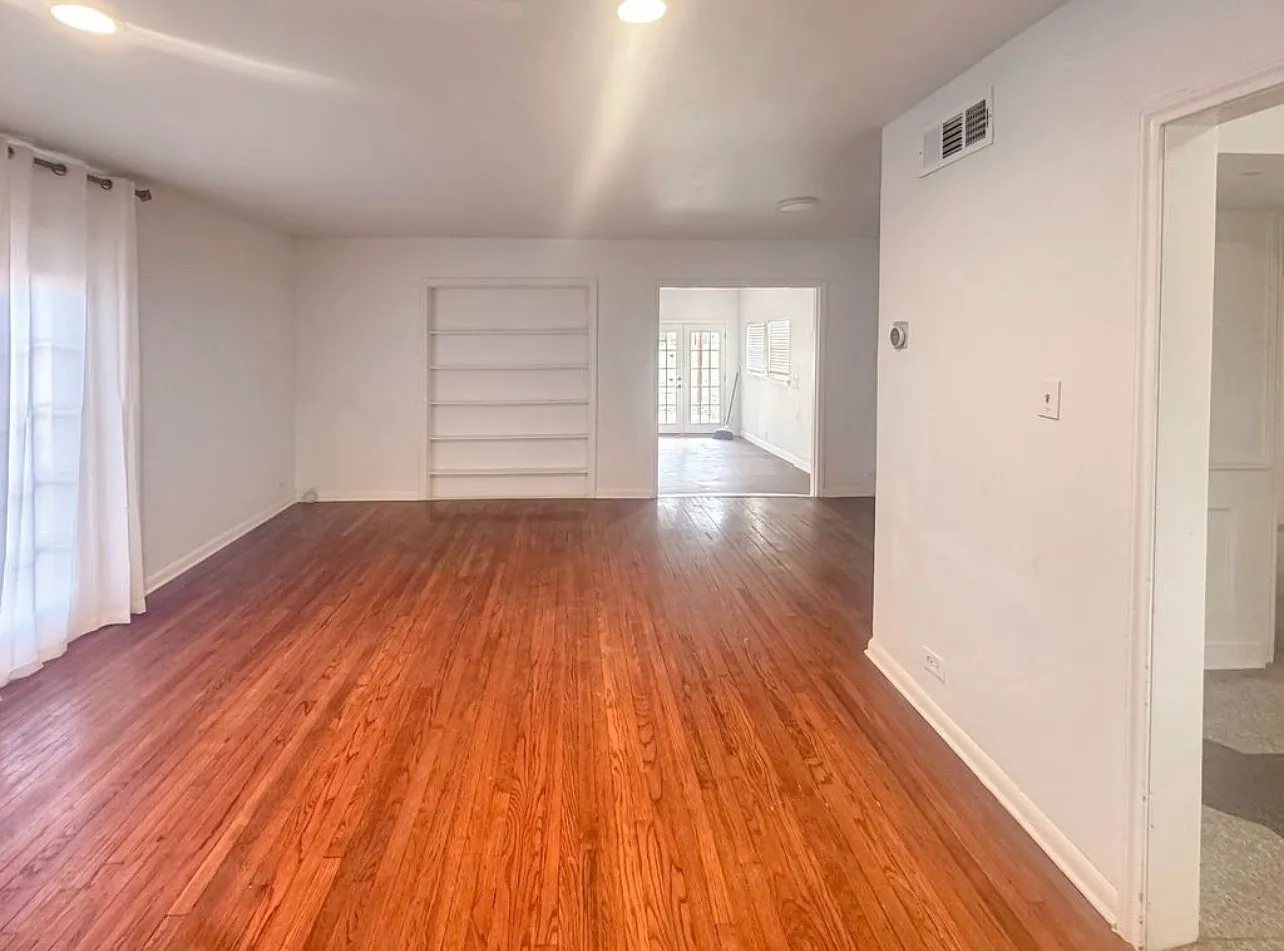 274 E Edgewood Pl — Photo 3