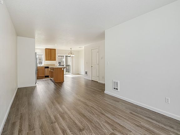 5th image of 6109 NE 34th St