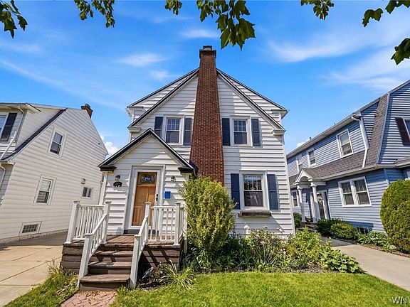 3rd image of 260 Warren Ave