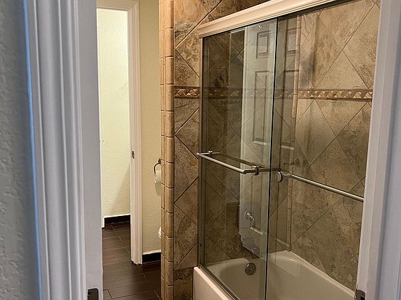 3rd image of 53 Monte Verano Ct