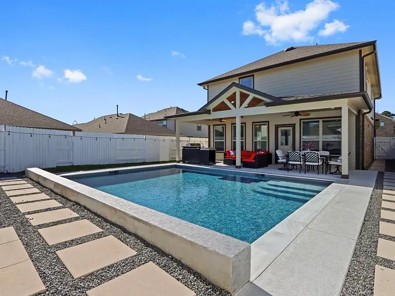 18426 White Stallion Ln — Photo 8