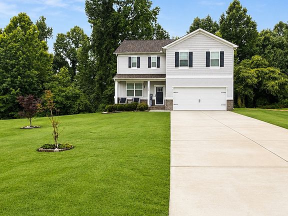 2nd image of 308 Kings Ln