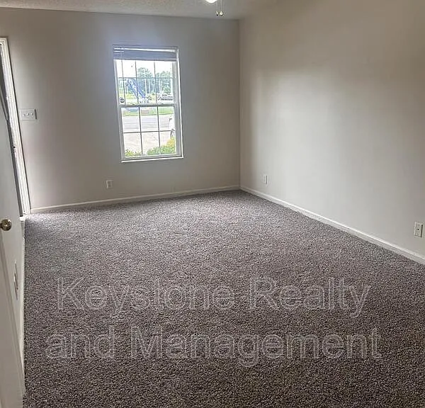 3300 Royster Ln #B — Photo 20