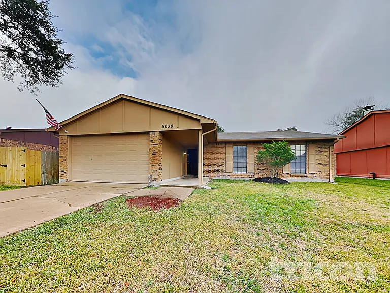 5030 Ridgecreek Dr — Photo 2
