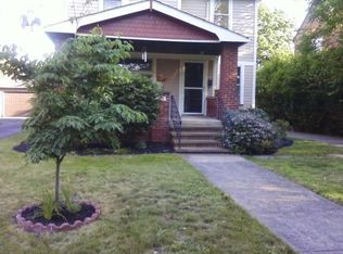 3530 Bainbridge Rd, Cleveland Heights, OH 44118