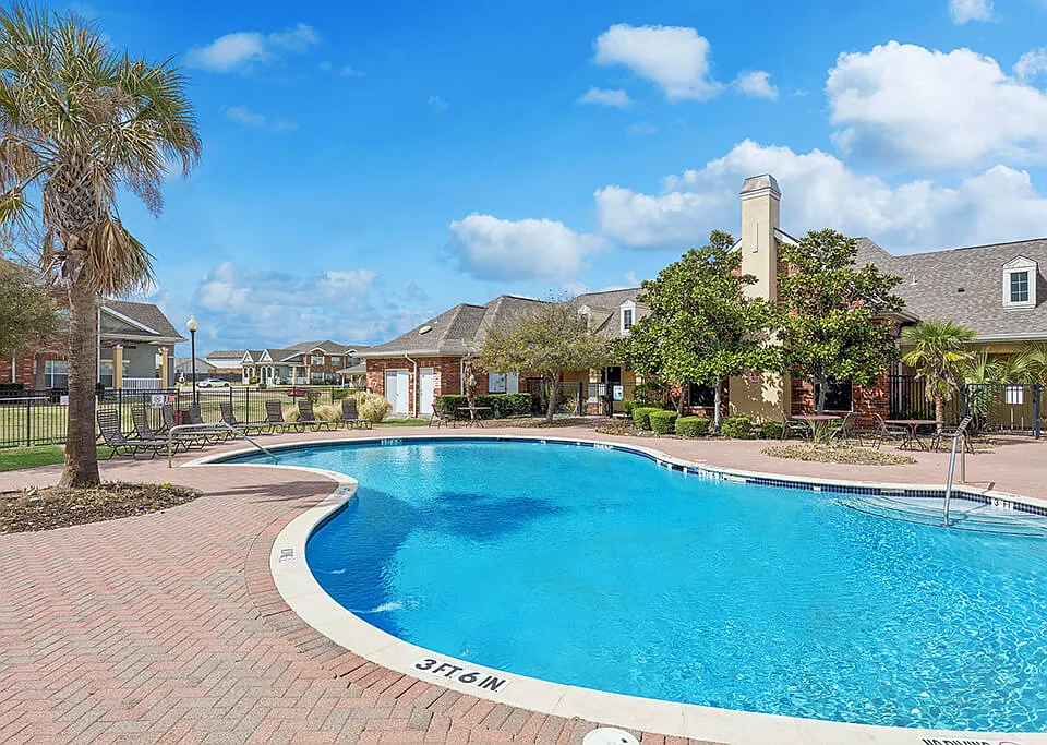 Ironwood Crossing Apartments & Townhomes