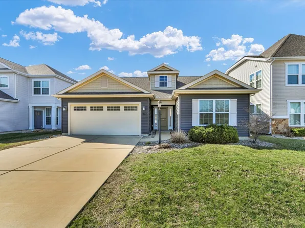 407 Bardeen Ln, Champaign, IL 61822