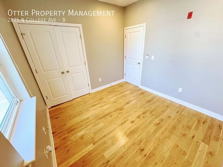 2025 N College Ave #B — Photo 16