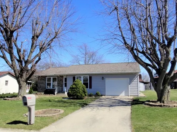 112 Phillips Dr, Wapakoneta, OH 45895