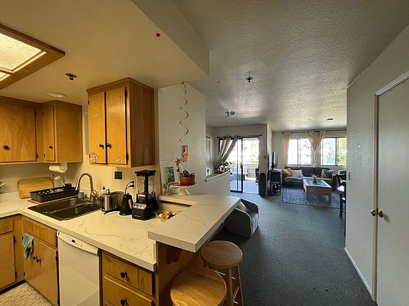3rd image of 1239 E Foothill Blvd APT 204